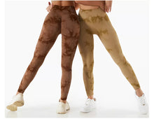 Load image into Gallery viewer, Tie-Dye Scrunch Butt Leggings
